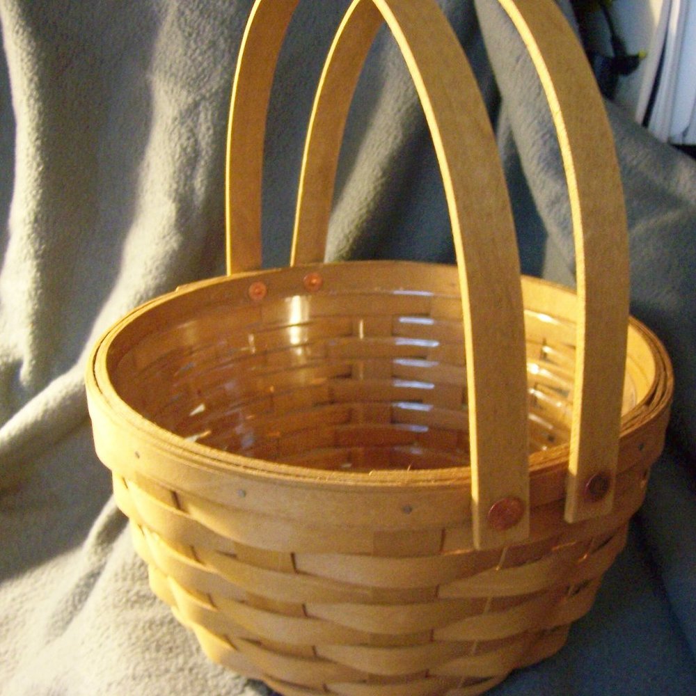 Longaberger Round Potluck Basket never used!